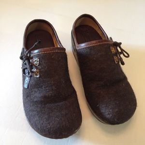 Born Handcrafted, Brown Wool & Leather Clog  Sz 7